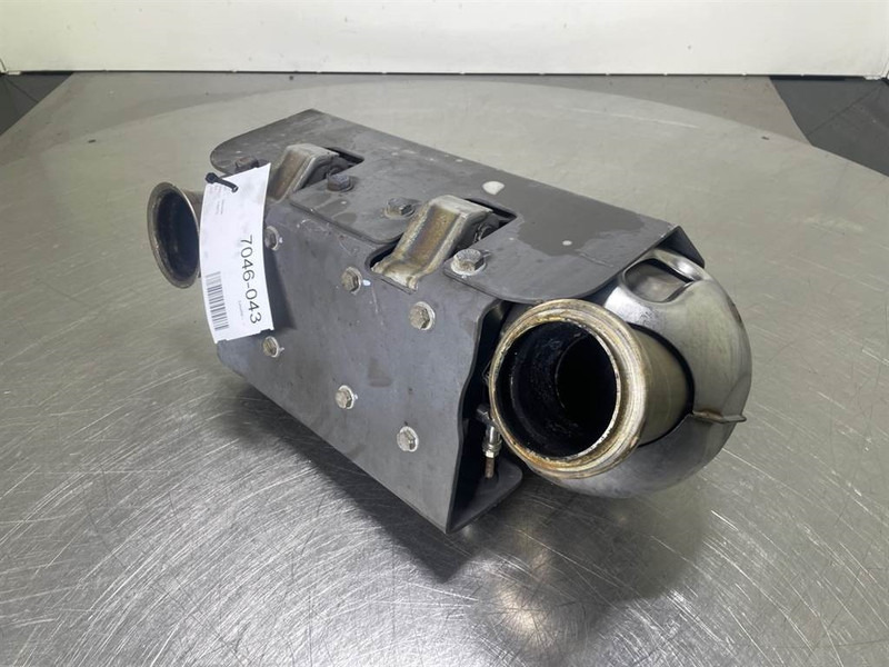 Mecalac 12MTX-Deutz 04604014-Exhaust/Auspuff/Uitlaat/DPF - Engine for Construction machinery: picture 1 Mecalac 12MTX-Deutz 04604014-Exhaust/Auspuff/Uitlaat/DPF - Engine for Construction machinery: picture 1