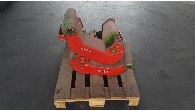 Merlo P 35 - Outrigger/Pratzen/Stempelpoot - Frame/ Chassis: picture 4 Merlo P 35 - Outrigger/Pratzen/Stempelpoot - Frame/ Chassis: picture 4