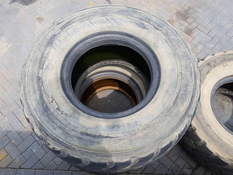 Michelin 600/65R25 - Tyre/Reifen/Band - Tire for Construction machinery: picture 2 Michelin 600/65R25 - Tyre/Reifen/Band - Tire for Construction machinery: picture 2