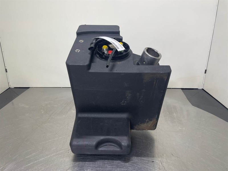 New Holland W110C-CNH 84491464-Fuel tank/Kraftstofftank - Frame/ Chassis for Construction machinery: picture 1 New Holland W110C-CNH 84491464-Fuel tank/Kraftstofftank - Frame/ Chassis for Construction machinery: picture 1