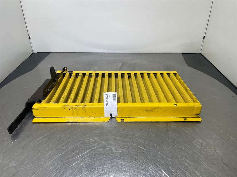 New Holland W110C - Hood/Haube/Kap - Frame/ Chassis for Construction machinery: picture 2 New Holland W110C - Hood/Haube/Kap - Frame/ Chassis for Construction machinery: picture 2
