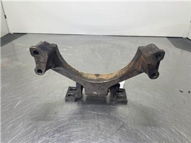 O & K L25.5-Cummins 3918995-Front engine support - Engine for Construction machinery: picture 1 O & K L25.5-Cummins 3918995-Front engine support - Engine for Construction machinery: picture 1