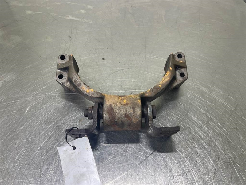 O & K L25.5-Cummins 3918995-Front engine support - Engine for Construction machinery: picture 2 O & K L25.5-Cummins 3918995-Front engine support - Engine for Construction machinery: picture 2