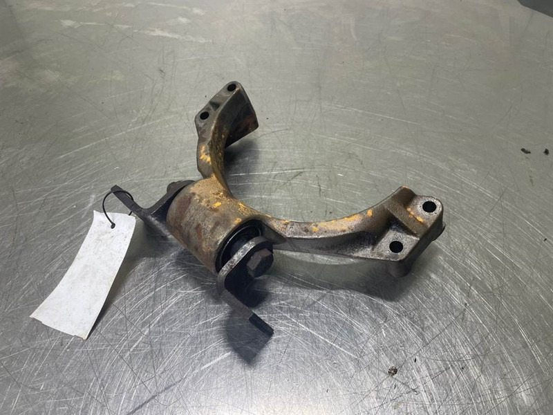 O & K L25.5-Cummins 3918995-Front engine support - Engine for Construction machinery: picture 3 O & K L25.5-Cummins 3918995-Front engine support - Engine for Construction machinery: picture 3