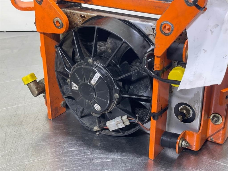 Schaeff - Cooler/Kühler/Koeler - Engine for Construction machinery: picture 5 Schaeff - Cooler/Kühler/Koeler - Engine for Construction machinery: picture 5