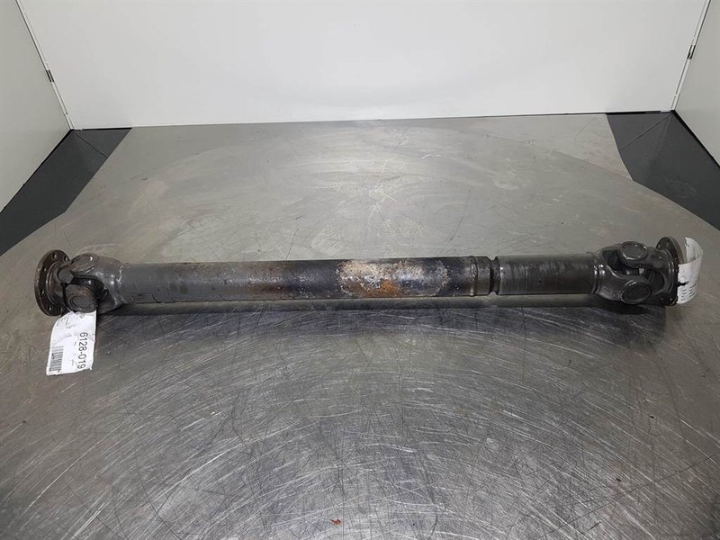 Sennebogen 818 - Propshaft/Gelenkwelle/Cardanas - Axle and parts for Construction machinery: picture 3 Sennebogen 818 - Propshaft/Gelenkwelle/Cardanas - Axle and parts for Construction machinery: picture 3