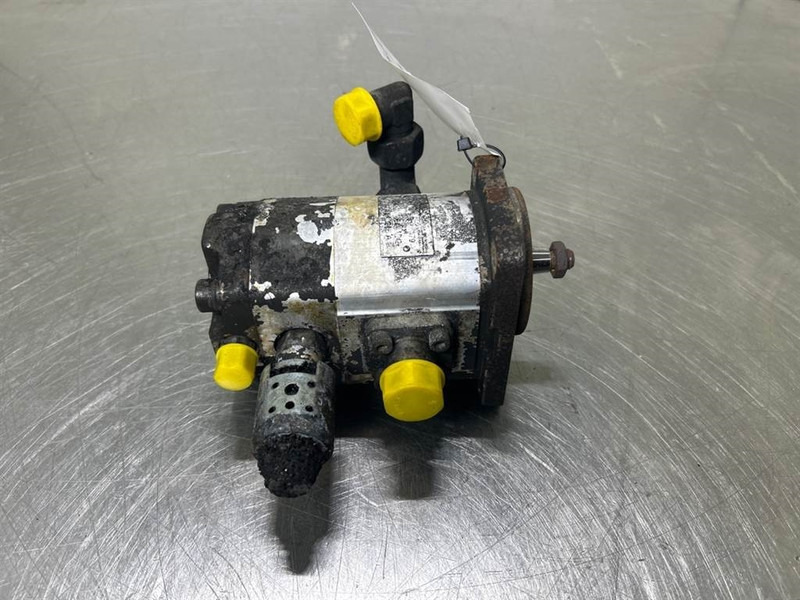 Terex TW150-6120579-Ventilator motor/Lueftermotor - Hydraulics for Construction machinery: picture 1 Terex TW150-6120579-Ventilator motor/Lueftermotor - Hydraulics for Construction machinery: picture 1
