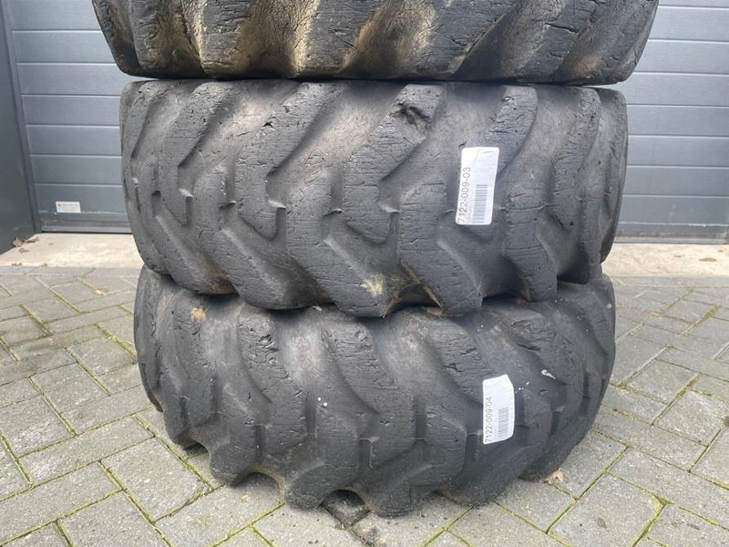 Volvo L30D-Firestone 12.5-20-Tire/Reifen/Band - Wheels and tires for Construction machinery: picture 4 Volvo L30D-Firestone 12.5-20-Tire/Reifen/Band - Wheels and tires for Construction machinery: picture 4