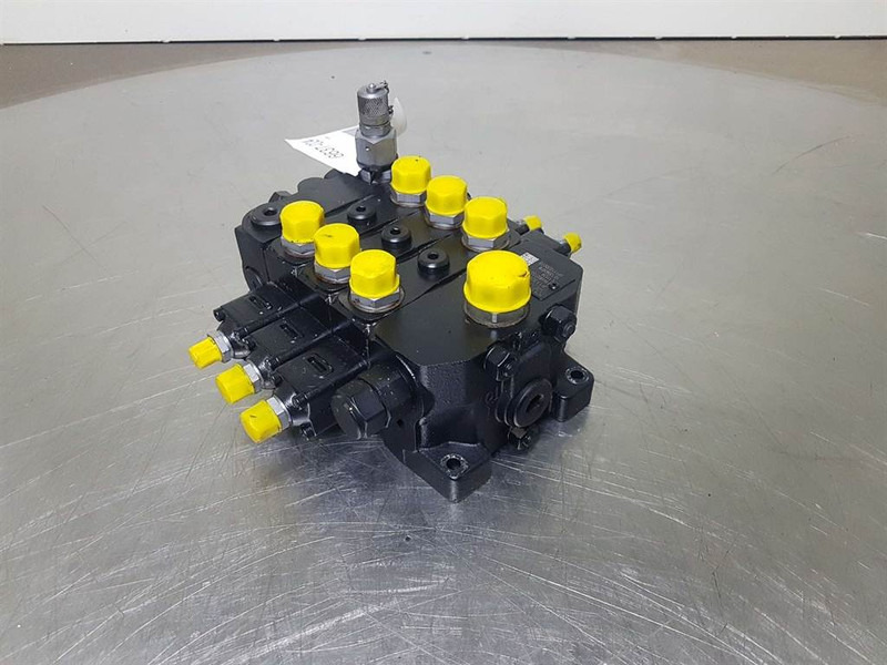 Volvo L30G-VOE11306160-Valve/Ventile/Ventiel - Hydraulics for Construction machinery: picture 2 Volvo L30G-VOE11306160-Valve/Ventile/Ventiel - Hydraulics for Construction machinery: picture 2