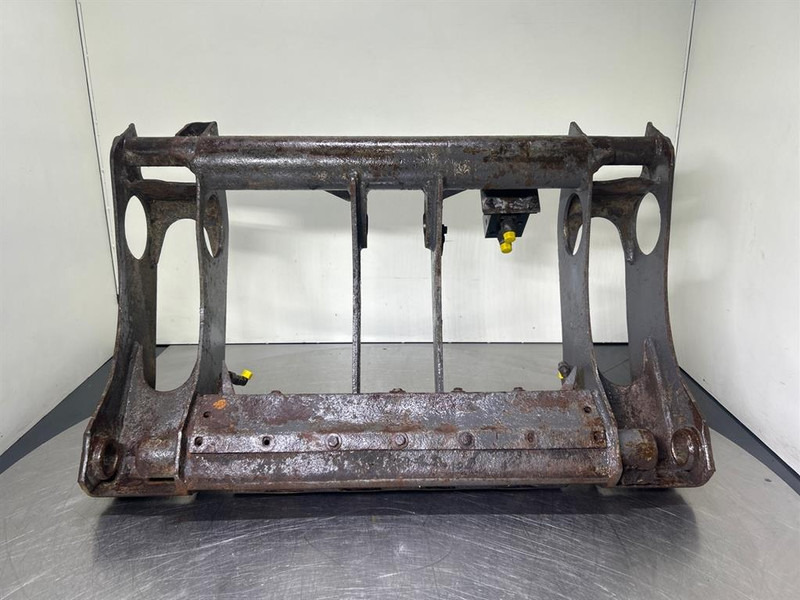 Volvo L40B-TP - Quick coupler/Wechsler/Snelwissel - Quick coupler for Construction machinery: picture 1 Volvo L40B-TP - Quick coupler/Wechsler/Snelwissel - Quick coupler for Construction machinery: picture 1