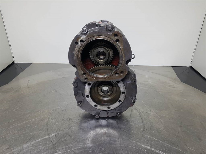 ZF AV-230 - Transmission/Getriebe/Transmissiebak - Gearbox and parts for Construction machinery: picture 4 ZF AV-230 - Transmission/Getriebe/Transmissiebak - Gearbox and parts for Construction machinery: picture 4