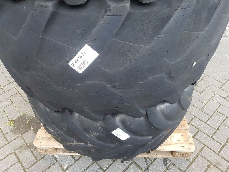 Zettelmeyer ZL801-BKT 480/70R24-Tire/Reifen/Band - Wheels and tires for Construction machinery: picture 4 Zettelmeyer ZL801-BKT 480/70R24-Tire/Reifen/Band - Wheels and tires for Construction machinery: picture 4