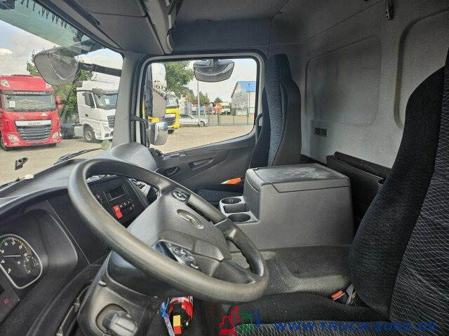 Mercedes-Benz Atego 1221 Koffer Ladebordwand 1.5t. seitl. Tür - Box truck: picture 5 Mercedes-Benz Atego 1221 Koffer Ladebordwand 1.5t. seitl. Tür - Box truck: picture 5