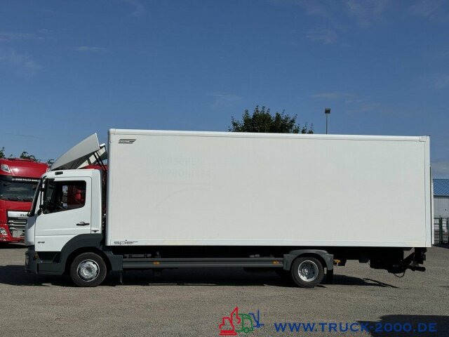 Mercedes-Benz Atego 818 Lang Koffer Ladebordwand BÄR 1.000kg - Box van: picture 2 Mercedes-Benz Atego 818 Lang Koffer Ladebordwand BÄR 1.000kg - Box van: picture 2