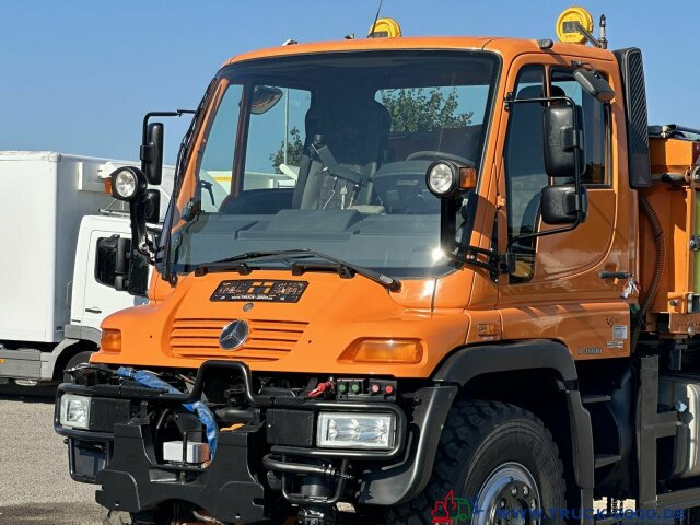 Snow removal vehicle Unimog U400 Winterdienst Salzstreuer - *Schneeschild*: picture 10