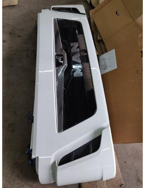 MAN Frontklep grille TGL Euro6 - Hood: picture 1 MAN Frontklep grille TGL Euro6 - Hood: picture 1