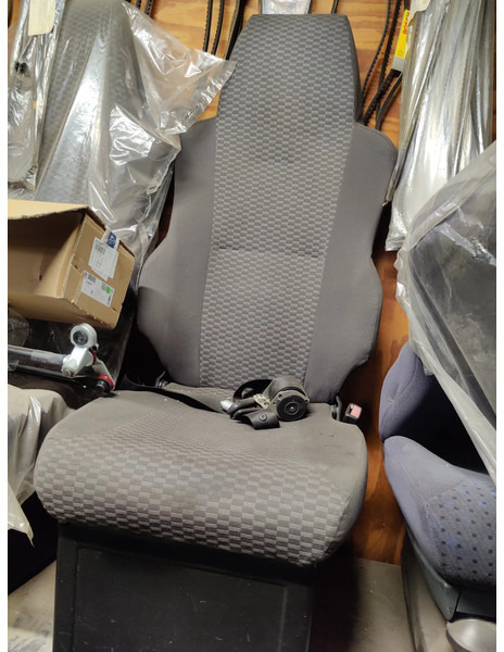 MAN Stoel Zetel MAN TGA / TGS/ TGL / TGX - Seat for Truck: picture 3 MAN Stoel Zetel MAN TGA / TGS/ TGL / TGX - Seat for Truck: picture 3