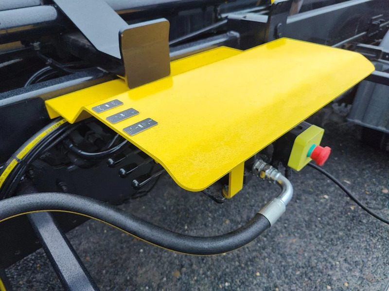 MAN TGL 12.250 with NEW Containersystem / Hooklift JIMECA - Hook lift truck: picture 5 MAN TGL 12.250 with NEW Containersystem / Hooklift JIMECA - Hook lift truck: picture 5