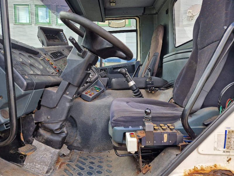 Ginaf M 3232-S - Hook lift truck: picture 5 Ginaf M 3232-S - Hook lift truck: picture 5