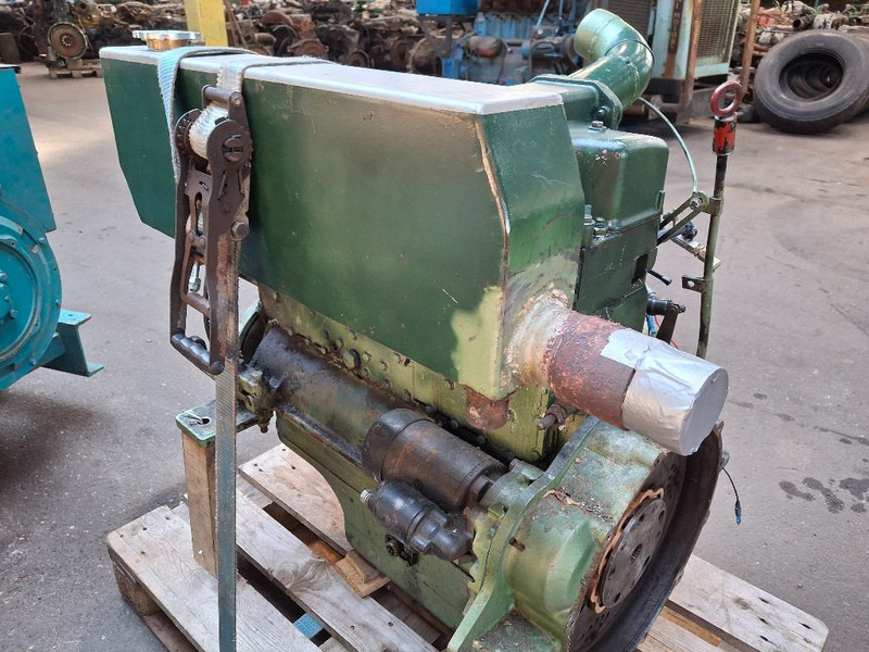 Mercedes-Benz OM352 - Engine: picture 4 Mercedes-Benz OM352 - Engine: picture 4