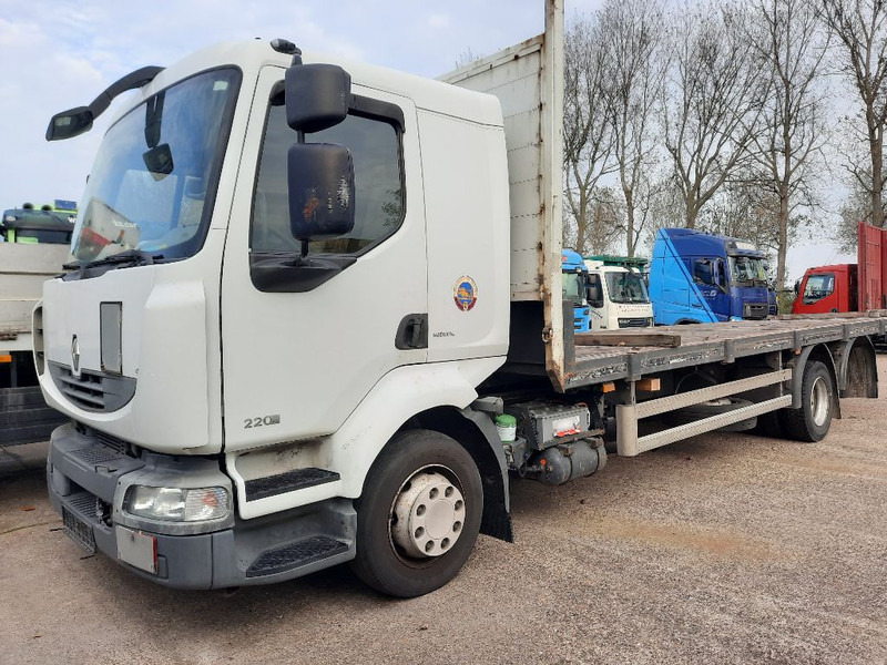 Renault MIDLUM 220 - Cab chassis truck: picture 1 Renault MIDLUM 220 - Cab chassis truck: picture 1