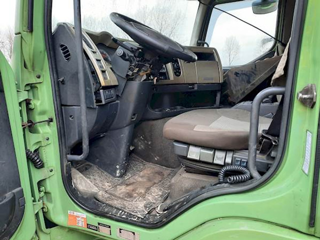 Renault PREMIUM 460 DXI - Tractor unit: picture 5 Renault PREMIUM 460 DXI - Tractor unit: picture 5