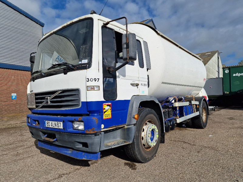 Volvo FL 250 GAS / LPG - Tank truck: picture 1 Volvo FL 250 GAS / LPG - Tank truck: picture 1