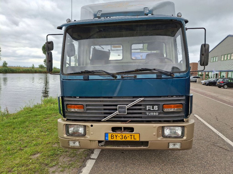 Volvo FL611 - Cab chassis truck: picture 2 Volvo FL611 - Cab chassis truck: picture 2