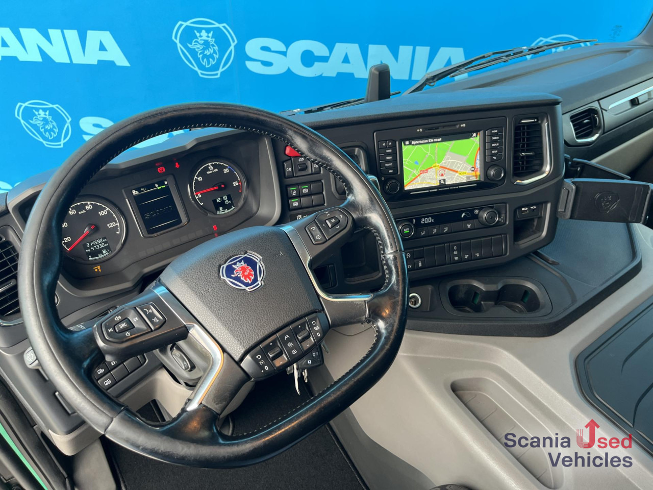 SCANIA P 320 B6x2*4NB RETARDER FULL AIR 8T 7.2x2.5x2.35M - Box truck: picture 3 SCANIA P 320 B6x2*4NB RETARDER FULL AIR 8T 7.2x2.5x2.35M - Box truck: picture 3