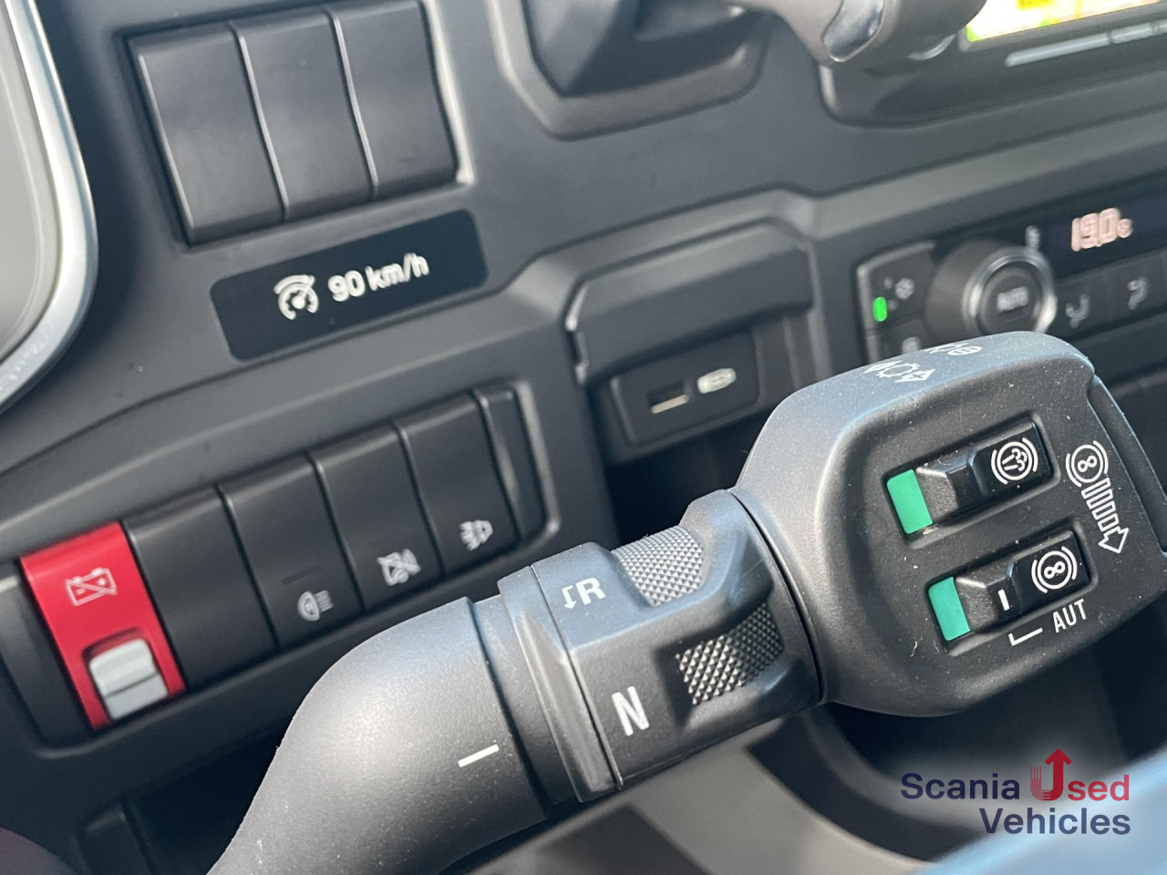 SCANIA R 410 A4x2NA RETARDER LED NAVI - Tractor unit: picture 4 SCANIA R 410 A4x2NA RETARDER LED NAVI - Tractor unit: picture 4