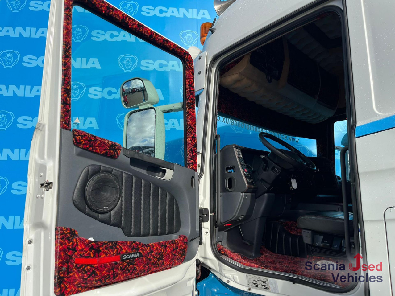 SCANIA R 480 LA6x2/4MLB RETARDER DIFF-L MEGA VOLUME - Tractor unit: picture 2 SCANIA R 480 LA6x2/4MLB RETARDER DIFF-L MEGA VOLUME - Tractor unit: picture 2