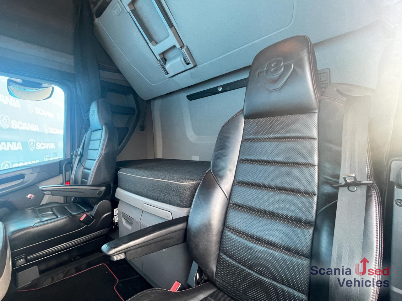 SCANIA S 660 A6x2/4NB V8 RETARDER FULL AIR 8T DIFF-L LED - Tractor unit: picture 3 SCANIA S 660 A6x2/4NB V8 RETARDER FULL AIR 8T DIFF-L LED - Tractor unit: picture 3