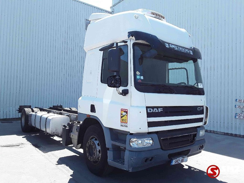 DAF 75 CF 310 manual - Cab chassis truck: picture 1 DAF 75 CF 310 manual - Cab chassis truck: picture 1