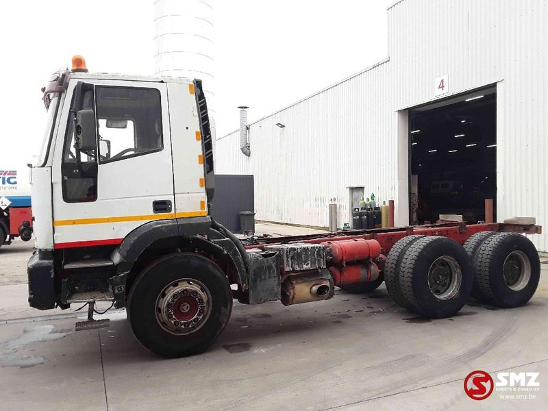 Iveco Eurotrakker 260.34 6x4 manual pump! - Cab chassis truck: picture 5 Iveco Eurotrakker 260.34 6x4 manual pump! - Cab chassis truck: picture 5