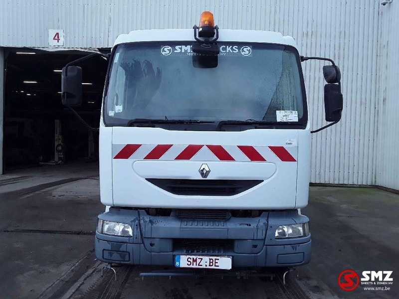 Renault Midlum 220 - Road sweeper: picture 2 Renault Midlum 220 - Road sweeper: picture 2