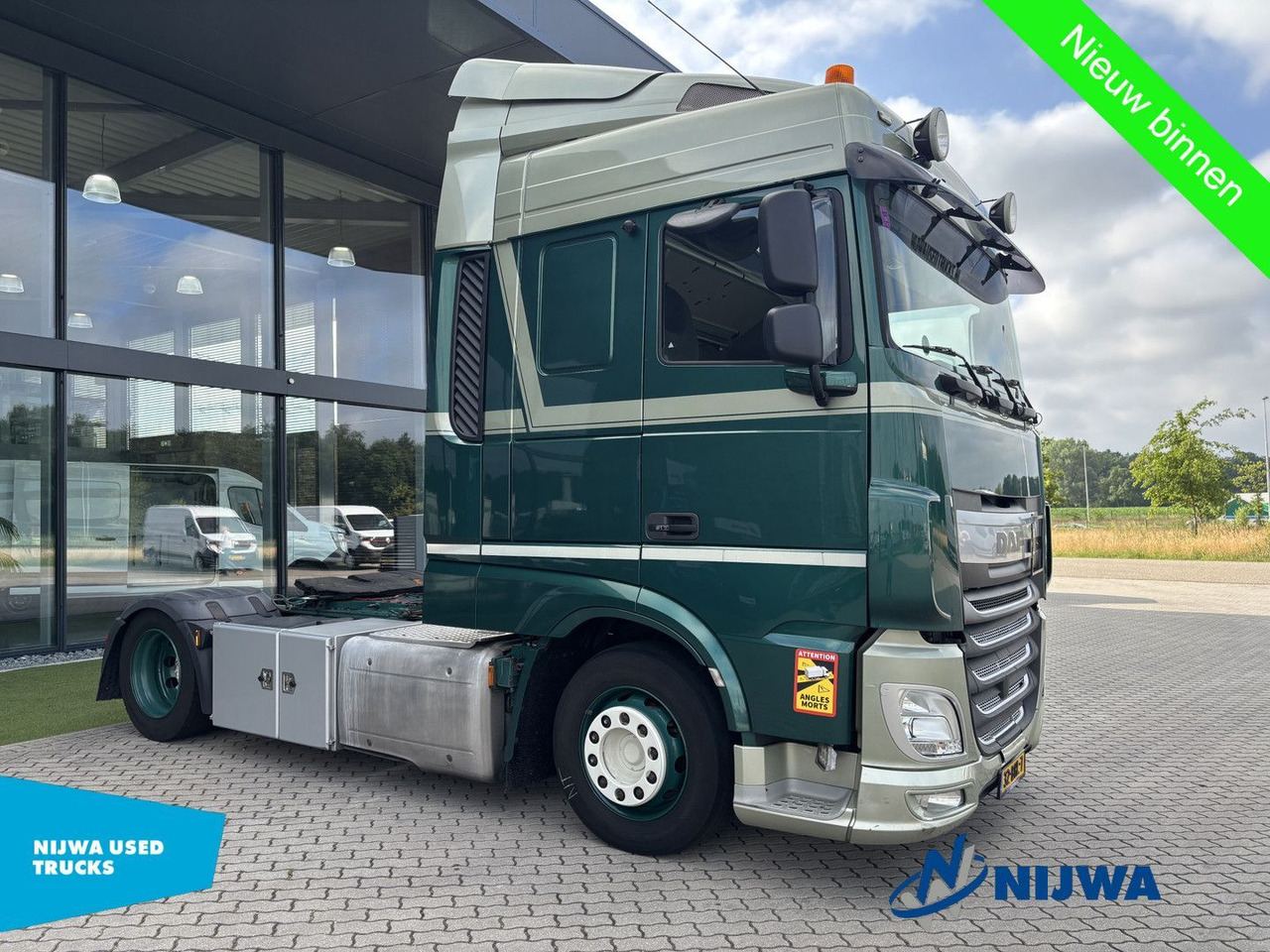 DAF XF 460 4x2 Hefschotel + Retader - Tractor unit: picture 2 DAF XF 460 4x2 Hefschotel + Retader - Tractor unit: picture 2