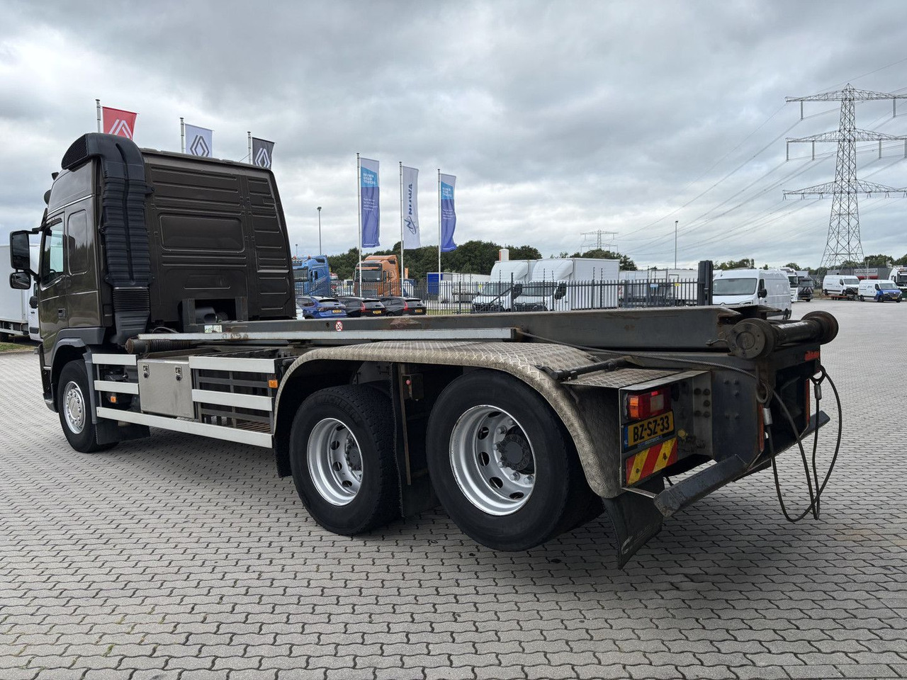 Volvo FM 420 6X2 NCH Kabelsysteem + A-Ride - Hook lift truck: picture 4 Volvo FM 420 6X2 NCH Kabelsysteem + A-Ride - Hook lift truck: picture 4