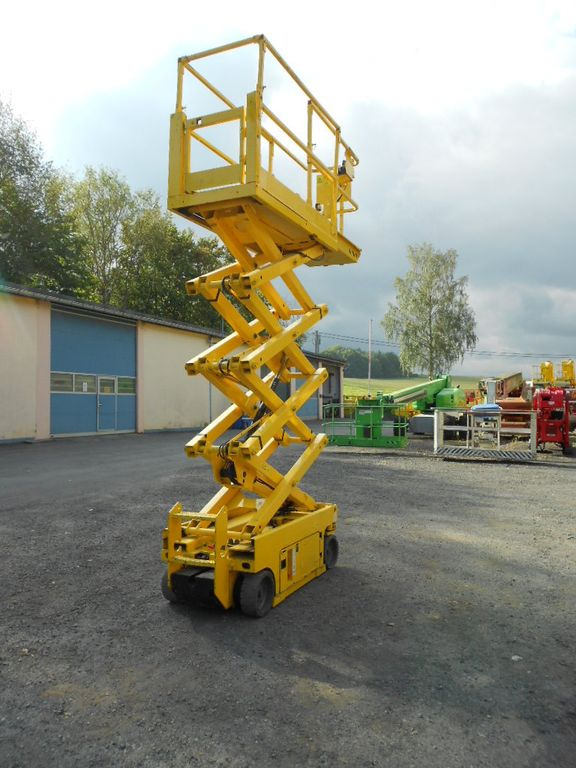 Genie GS 1930, Scherenarbeitsbühne Genie 8 m Genie GS 1930, Scherenarbeitsbühne Genie 8 m - Scissor lift: picture 2 Genie GS 1930, Scherenarbeitsbühne Genie 8 m Genie GS 1930, Scherenarbeitsbühne Genie 8 m - Scissor lift: picture 2