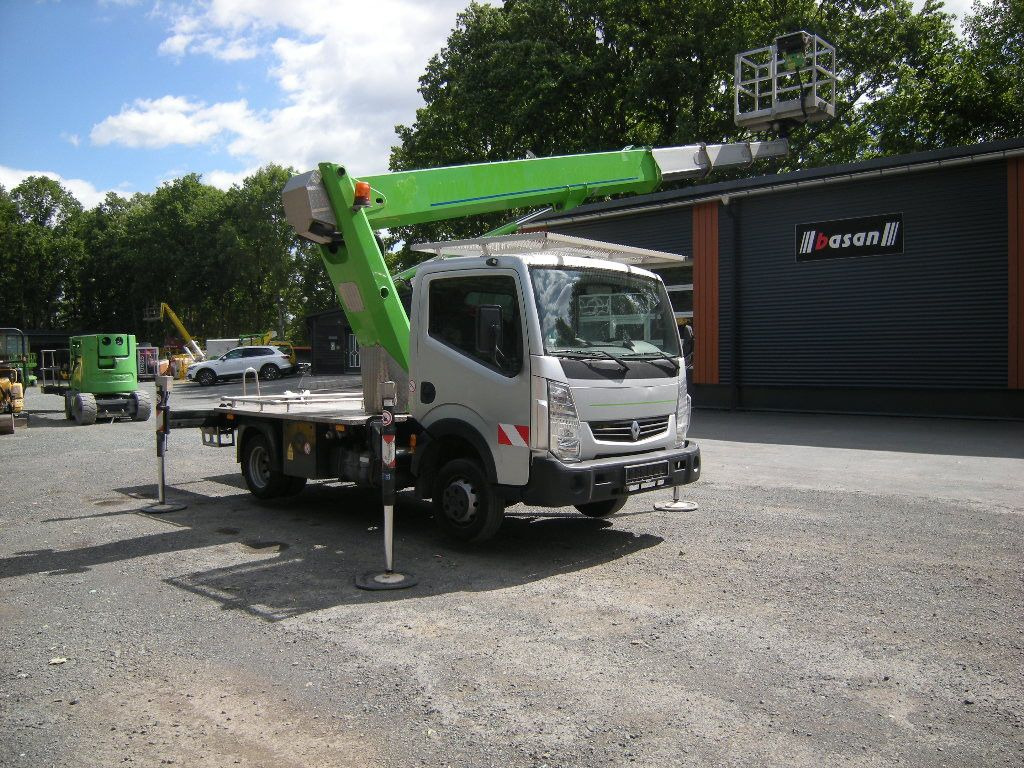 Renault Maxity mit Aufbau, Palfinger P220B, 22m - Truck mounted aerial platform: picture 2 Renault Maxity mit Aufbau, Palfinger P220B, 22m - Truck mounted aerial platform: picture 2