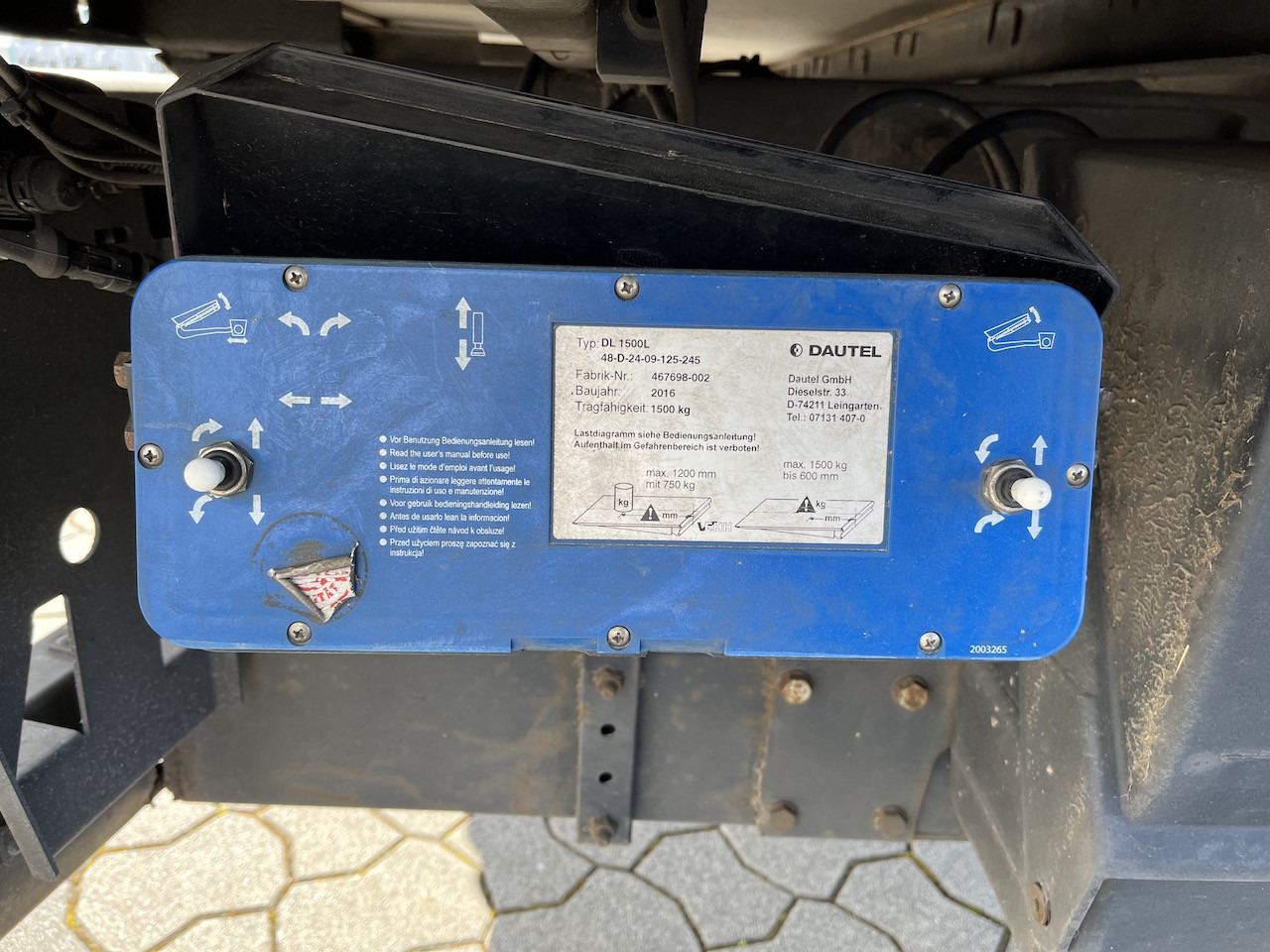 Iveco 120E25 Eurocargo 4x2 Koffer | Ladebordwand - Box truck: picture 4 Iveco 120E25 Eurocargo 4x2 Koffer | Ladebordwand - Box truck: picture 4