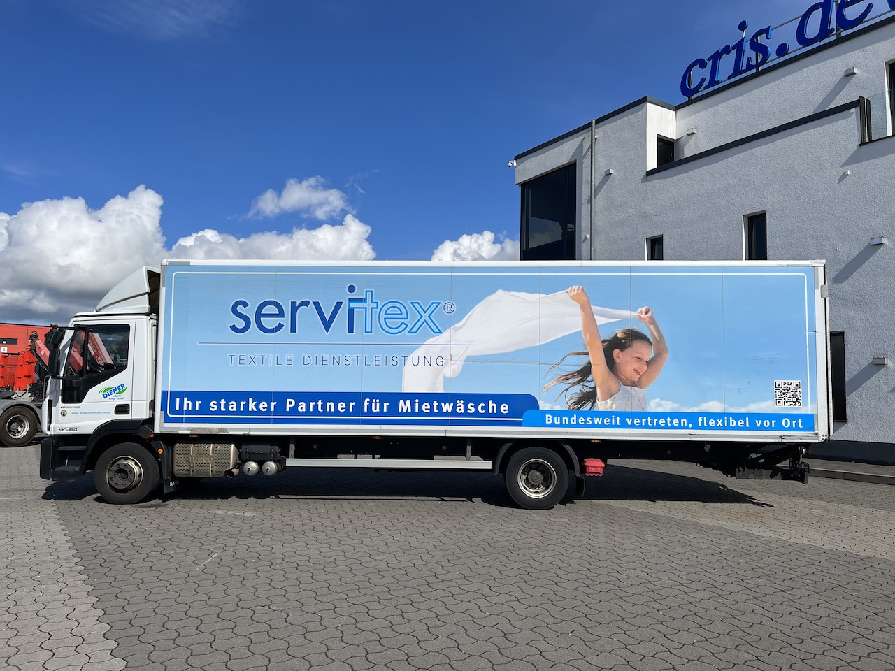 Iveco 120E25 Eurocargo 4x2 Koffer | Ladebordwand - Box truck: picture 5 Iveco 120E25 Eurocargo 4x2 Koffer | Ladebordwand - Box truck: picture 5