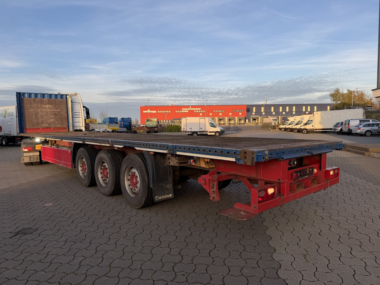 Krone SDP 27 - Dropside/ Flatbed semi-trailer: picture 3 Krone SDP 27 - Dropside/ Flatbed semi-trailer: picture 3