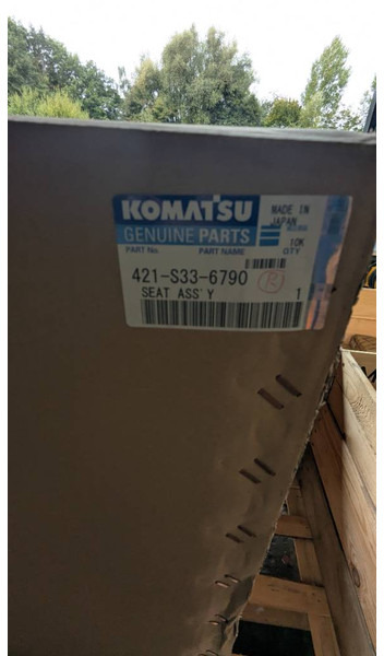 Komatsu WA380-8 SEAT ASS'Y 421-S33-6790 - Cab and interior for Construction machinery: picture 2 Komatsu WA380-8 SEAT ASS'Y 421-S33-6790 - Cab and interior for Construction machinery: picture 2