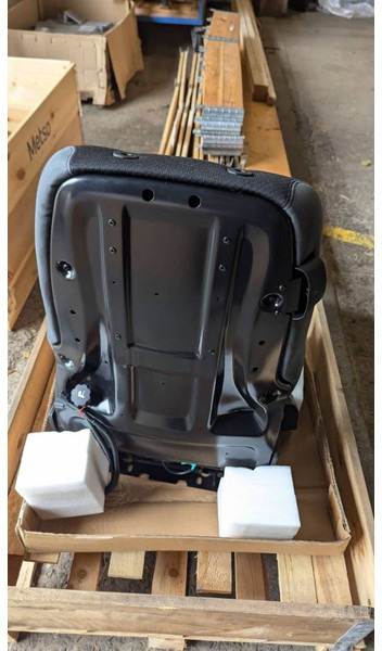 New Cab and interior for Construction machinery Komatsu WA380-8 SEAT ASS'Y 421-S33-6790: picture 6