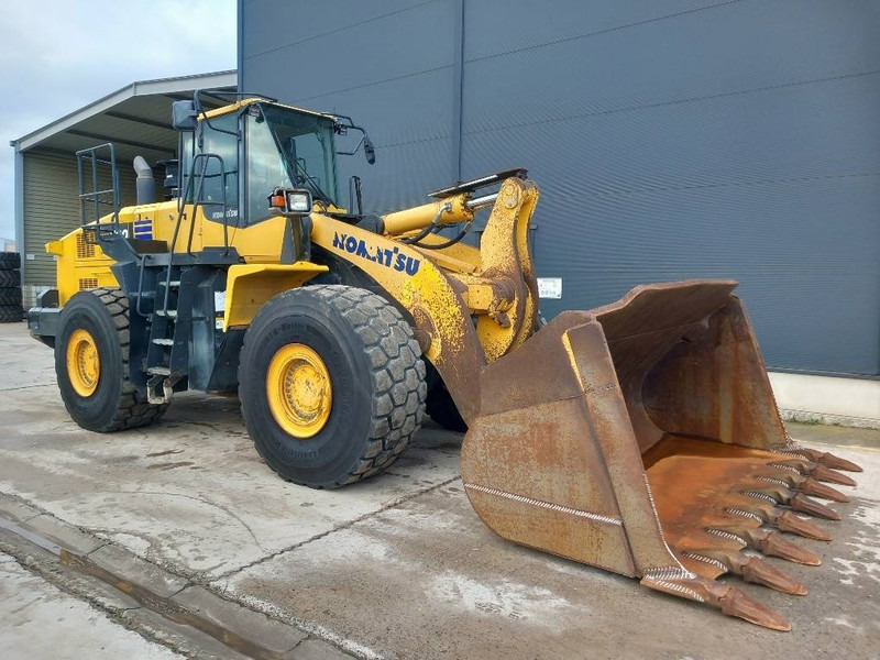 Komatsu WA500-7 - Wheel loader: picture 1 Komatsu WA500-7 - Wheel loader: picture 1