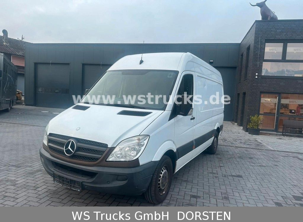 Car Mercedes-Benz Sprinter II Kasten 216 CDI Hoch/Lang: picture 12