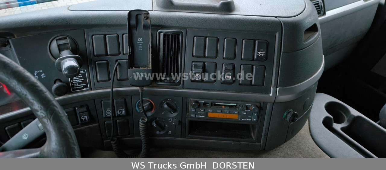 Horse truck Volvo FM 260 mit KABA 2 Stock Vollalu Viehtransporter: picture 16