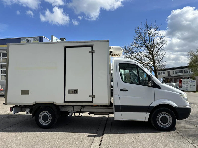 Mercedes-Benz Sprinter 315 CDI Kühlfahrzeug TK V 300 D+E Seitentüre - Refrigerated van: picture 3 Mercedes-Benz Sprinter 315 CDI Kühlfahrzeug TK V 300 D+E Seitentüre - Refrigerated van: picture 3