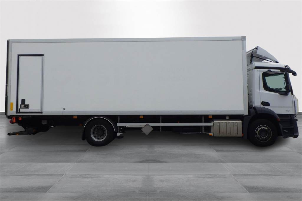 Mercedes-Benz ACTROS 5 1827 KSA-kori + PL - Isothermal truck: picture 4 Mercedes-Benz ACTROS 5 1827 KSA-kori + PL - Isothermal truck: picture 4