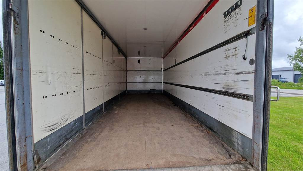 Mercedes-Benz ATEGO 1324L/48 - Box truck: picture 5 Mercedes-Benz ATEGO 1324L/48 - Box truck: picture 5